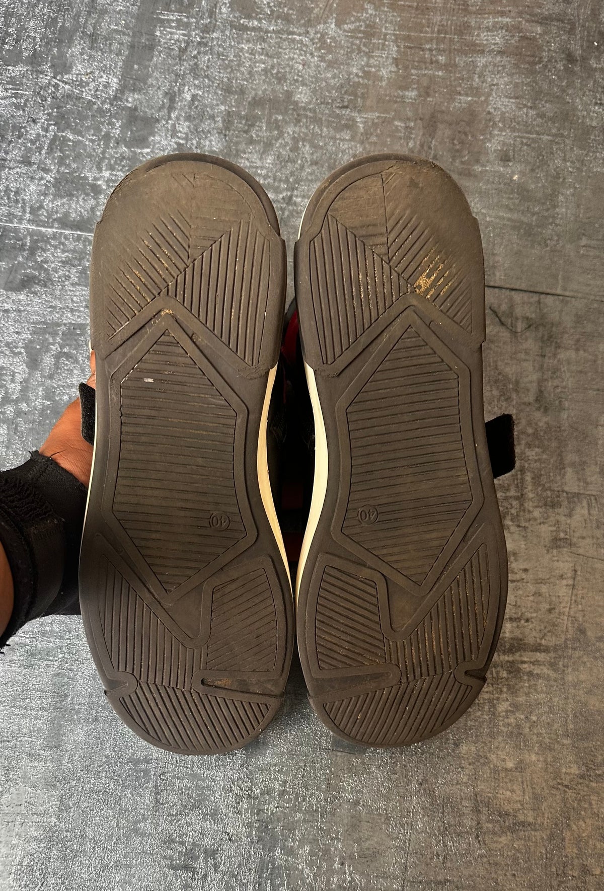 Dsqaured2 Icon Sneaker (40 MEN)