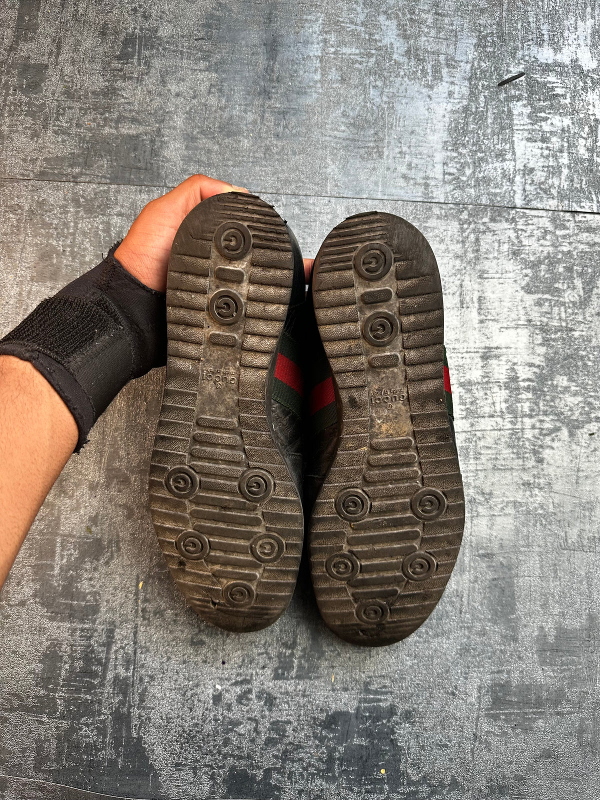 Gucci Sneaker Monogramm (42 MEN)