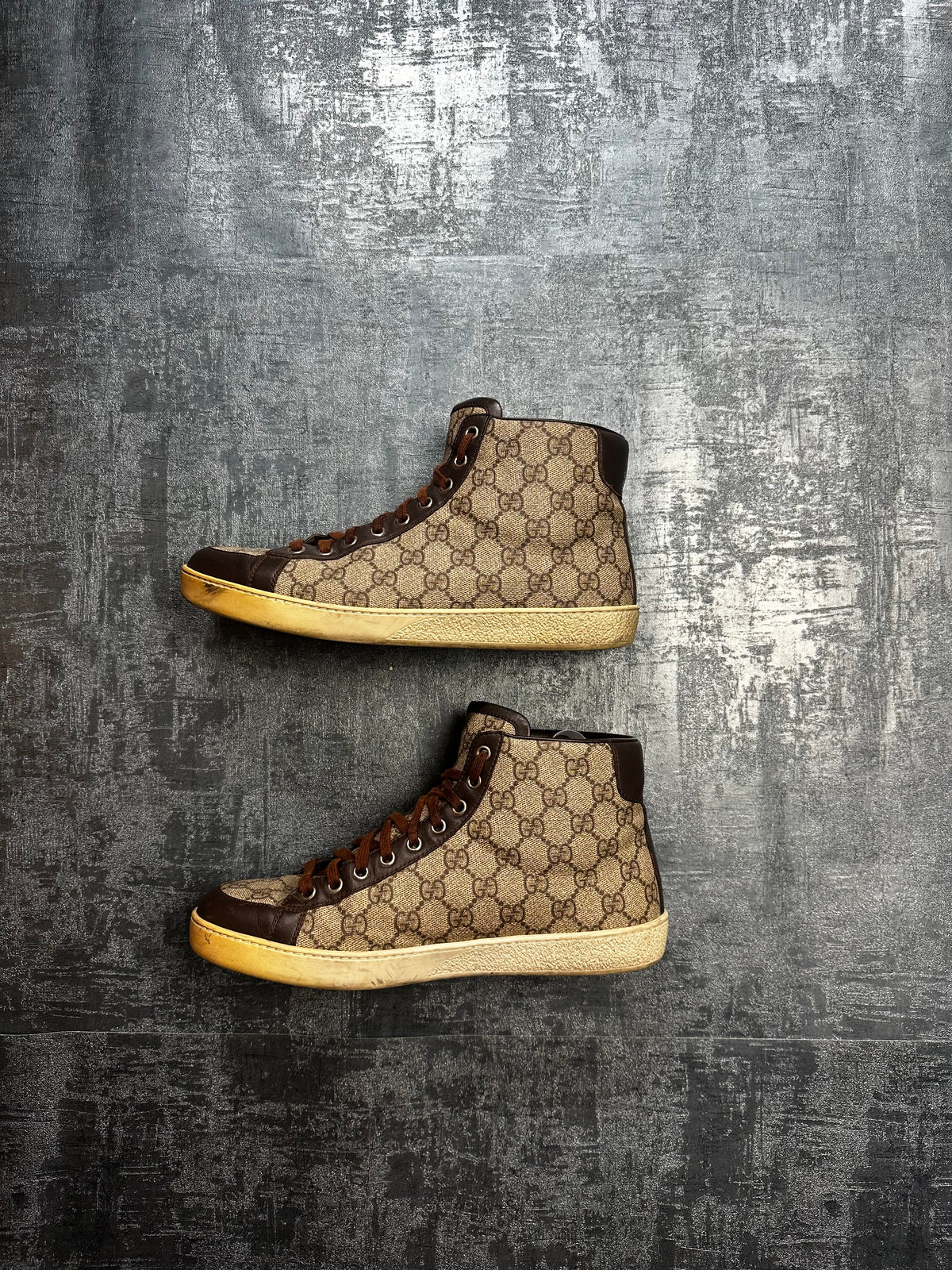 Gucci Monogram Sneaker (40 MEN)