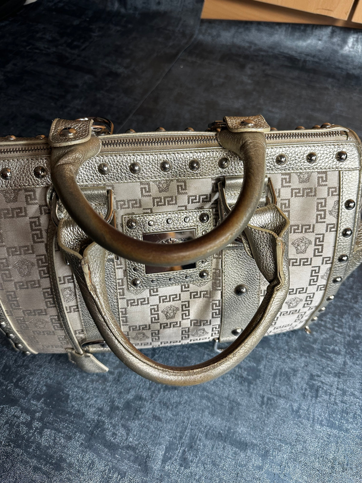 Versace Handtasche Silber Gold
