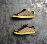 Gucci Low Top Sneaker (37 WOMEN)